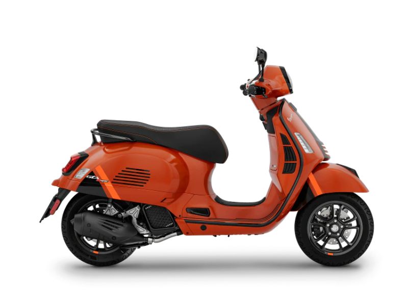 VESPA GTS SUPER 125 (8)